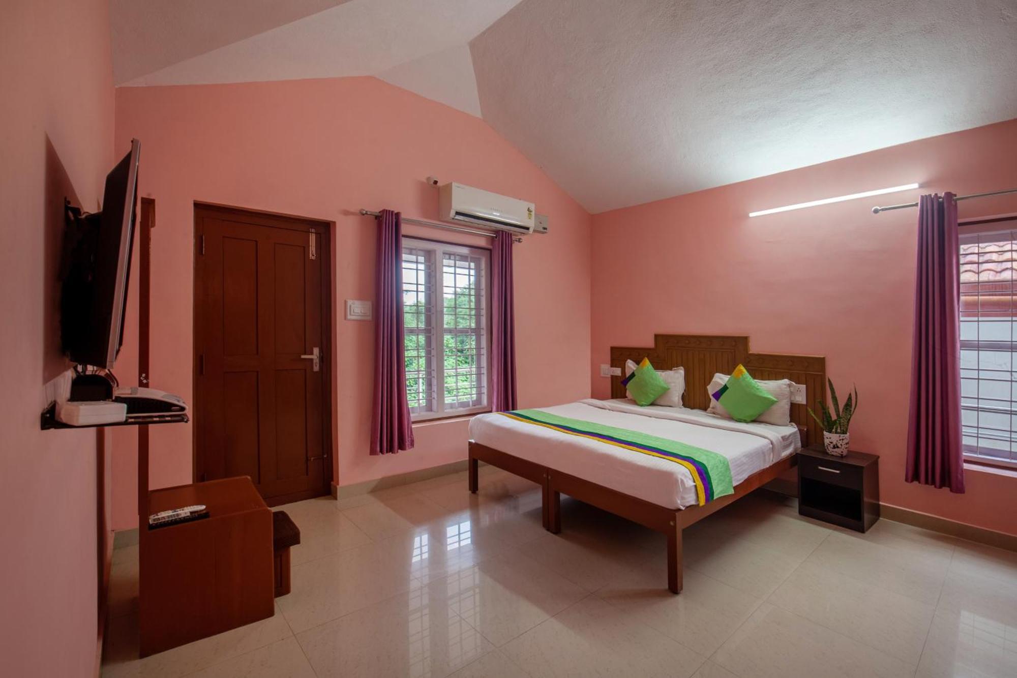 Treebo Yajna Comforts KODAGU Buitenkant foto